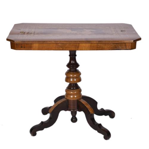 Italian pedestal table, second half of the 20th century.