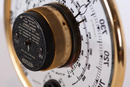 JEAGER-LECOULTRE.  Table barometer, mid 20th century.