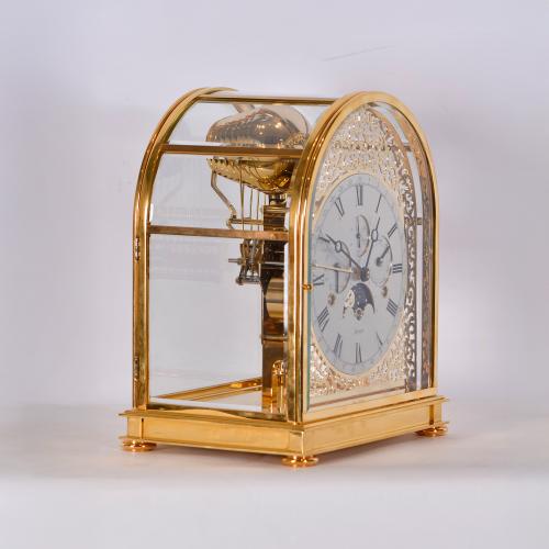 KIENINGER.Table clock, 20th century.