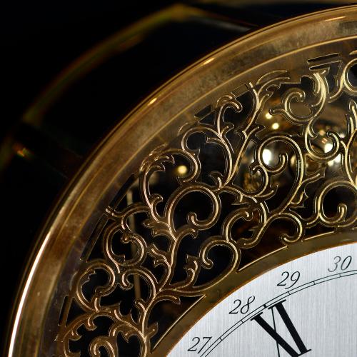 KIENINGER.Table clock, 20th century.