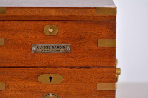 ULYSSE NARDIN.  Ship&#39;s chronometer clock, 1944.