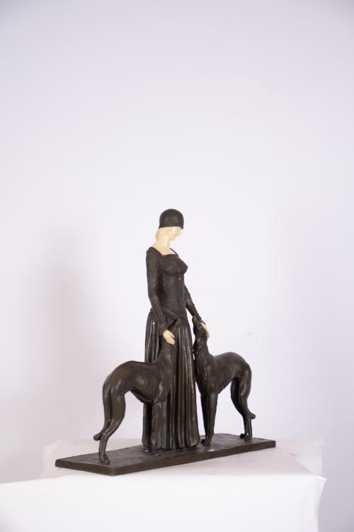 AFTER MODELS BY DEMÉTRE CHIPARUS (1886-1947).  &#39;Friends For