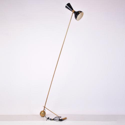 AFTER MODELS BY PIERRE GUARICHE (1926 - 1995). ‘Diabolo’ model balancing floor lamp.