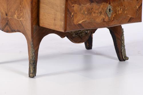 Louis XV style drop-leaf desk, 19th century.