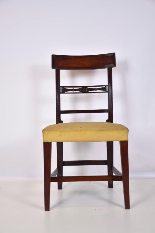 Conjunto de cuatro cadiras inglesas William IV, siglo XIX. 