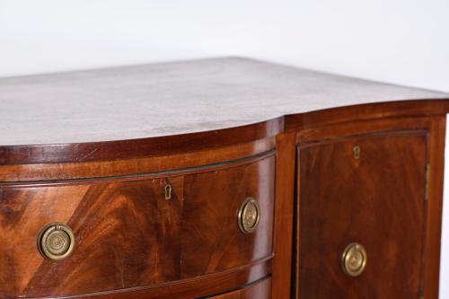 Hepplewhite-style sideboard.