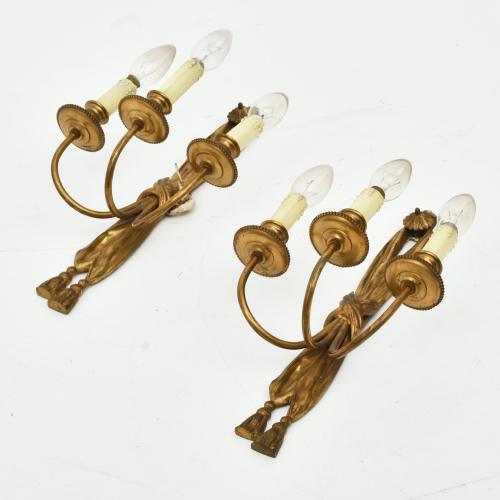 Pareja de apliques estilo Luis XVI, siglo XX