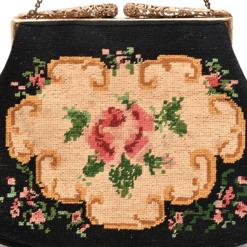 Bolso de mano, años 70.