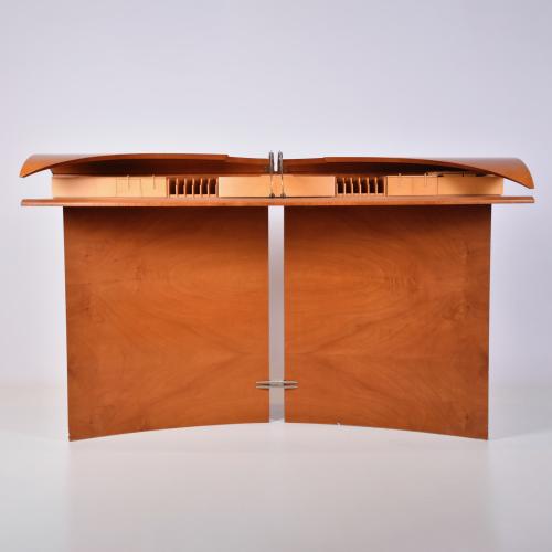 JAUME TRESSERRA (BARCELONA, 1943) Escritorio "Butterfly"