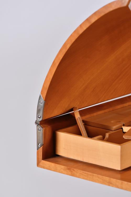 JAUME TRESSERRA (BARCELONA, 1943) &#39;Butterfly&#39; writing desk