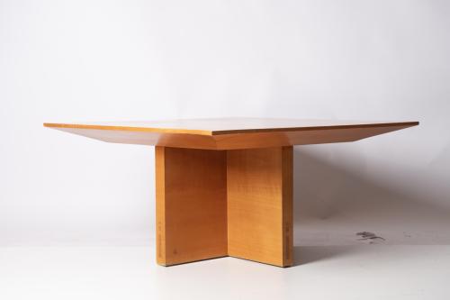 JAUME TRESSERRA (BARCELONA, 1943) &#39;Marqueteria&#39; table