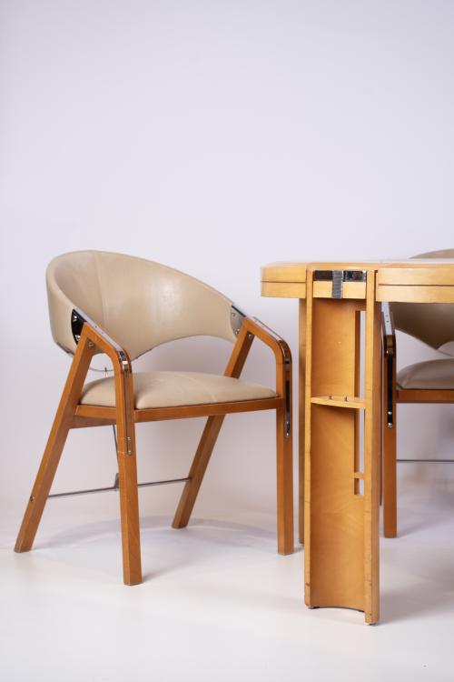 JAUME TRESSERRA (BARCELONA, 1943) Conjunto de 4 sillas "Spi