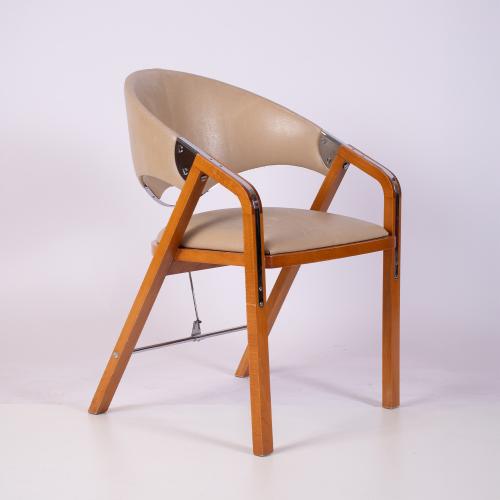 JAUME TRESSERRA (BARCELONA, 1943) &#39;Jocker&#39; table and chairs