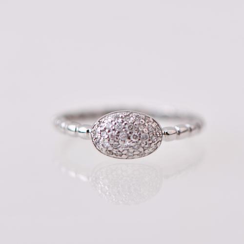 Diamonds oval ring