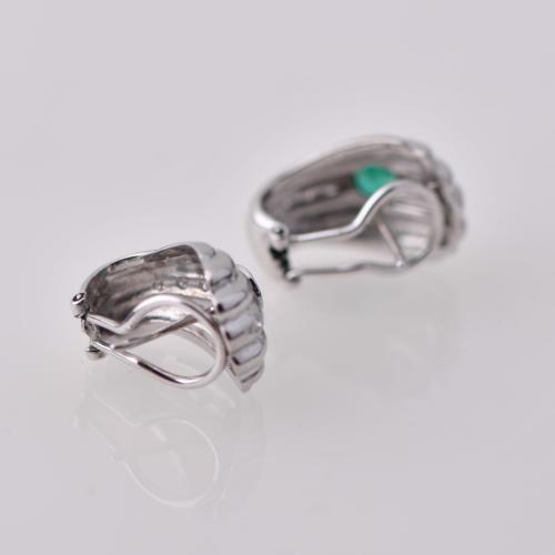 Fan earrings