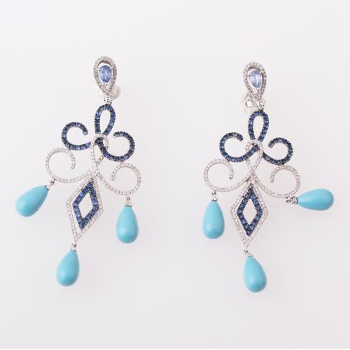 Girandole earrings.