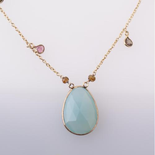 Long necklace.