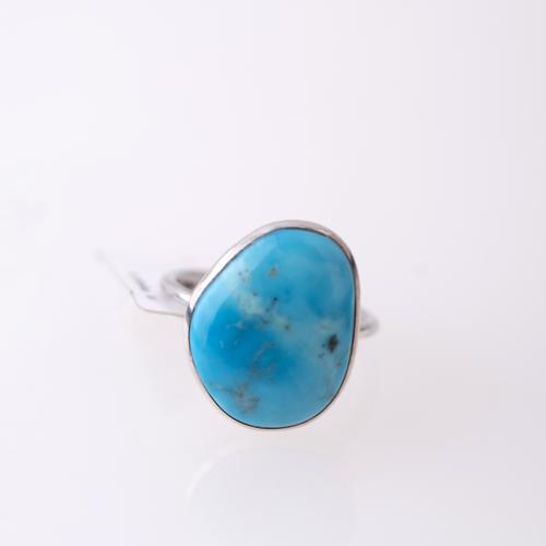 Organic shape ring.