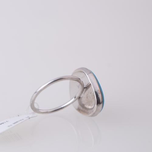 Organic shape ring.