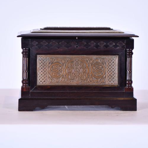 Arabic-style chest, late 19th century.