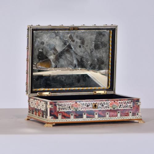 English-Indian tea box, circa 1900.