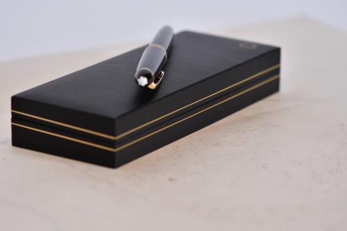 MONTBLANC. Fountain pen.