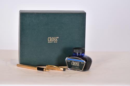 CROSS.   Fountain pen.