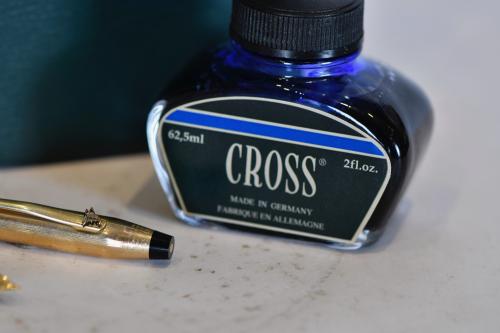 CROSS.   Fountain pen.