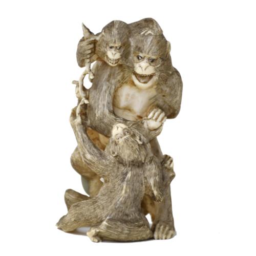 19TH CENTURY JAPANESE SCHOOL. Okimono with monkeys