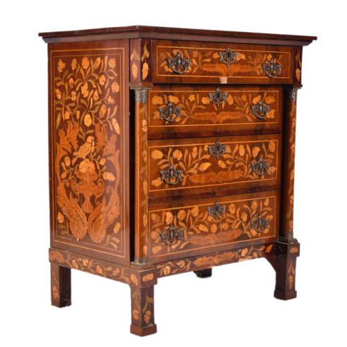 Small Dutch chest of drawers, 20th century.