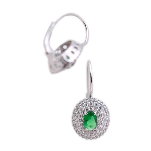 Rosette earrings with emerald