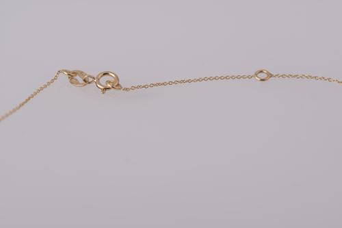 Pendientes con esmeralda y rosetón de diamantes.