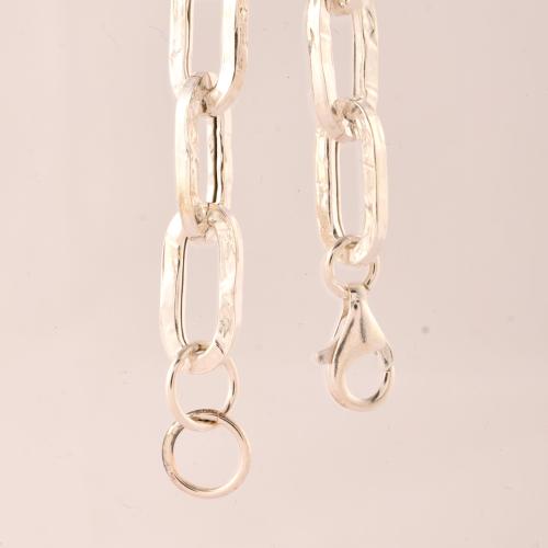 Pulsera de eslabones.