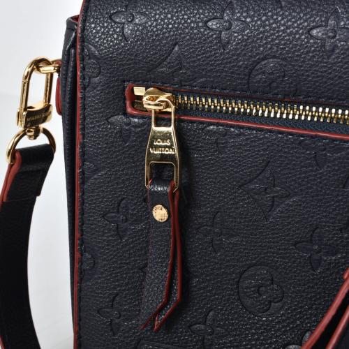 LOUIS VUITTON. Bolso tipo pochette "Metis"