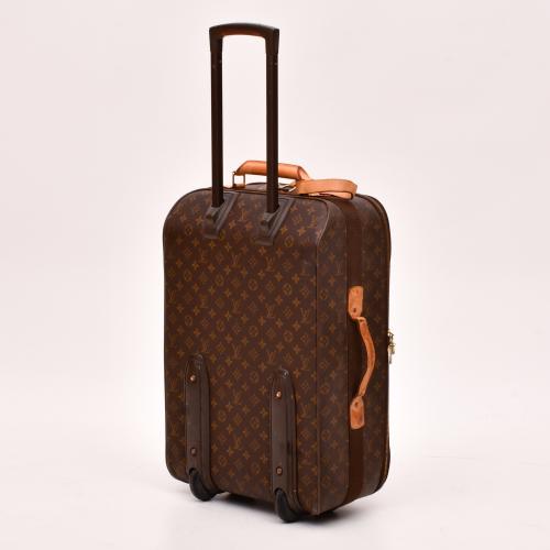 LOUIS VUITTON. Bolsa de viaje