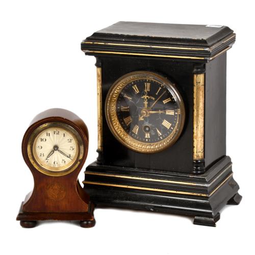 Lote de dos relojes de sobremesa