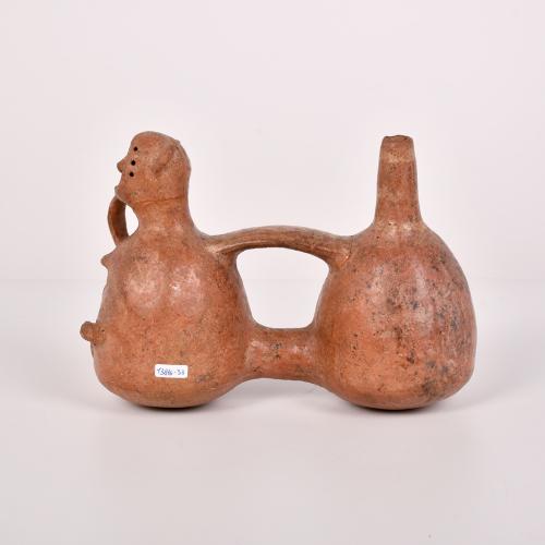 SIGUIENDO MODELOS PRECOLOMBINOS, vasija con silbato, siglo 