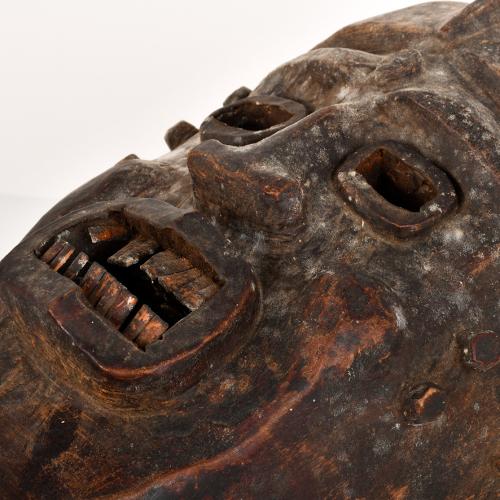 ESCUELA AFRICANA, SIGLO XX.   Máscara