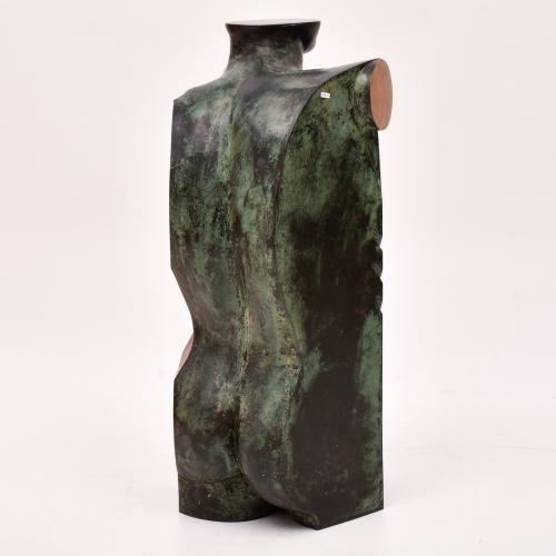 ATRIBUIDO A XAVIER MEDINA CAMPENY (1943), Torso masculino