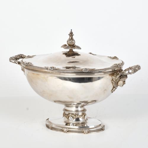 ESCUELA FRANCESA, FIN. SIGLO XIX. Sopera, estilo Belle Epoq