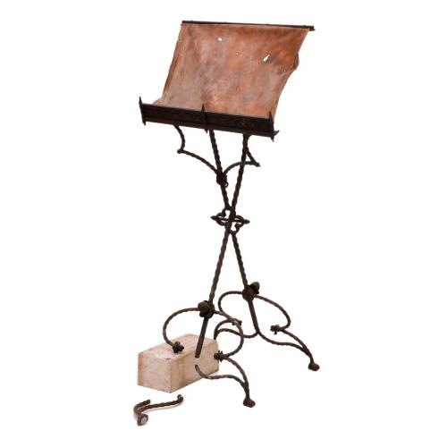 ESCUELA ESPAÑOLA, SIGLO XVI. Atril de pie