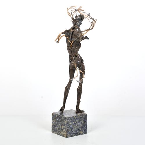 SIGUIENDO MODELOS DE SALVADOR DALÍ, figura masculina