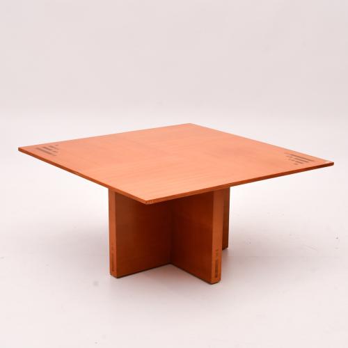 JAUME TRESSERRA (BARCELONA, 1943) Mesa "Marqueteria"