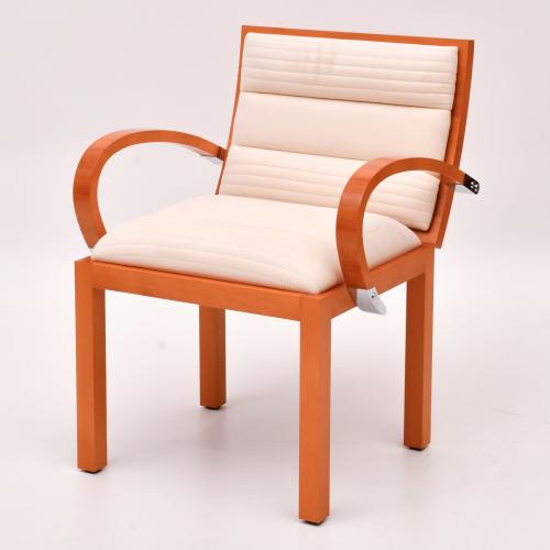 JAUME TRESSERRA (BARCELONA, 1943) Lote de cuatro sillas Cas