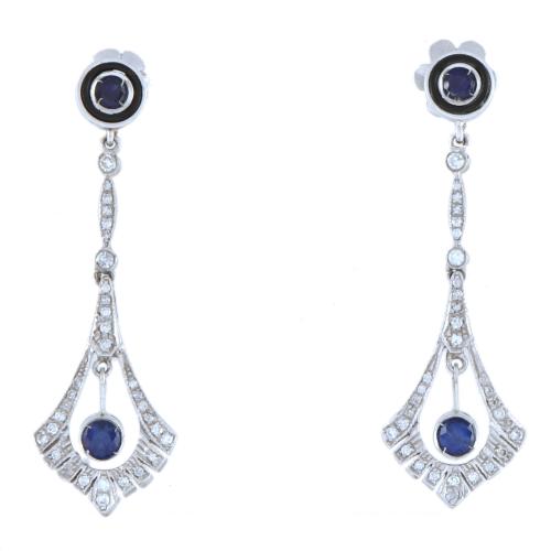 Pendientes estilo bélle epoque con zafiro ónix y diamantes.