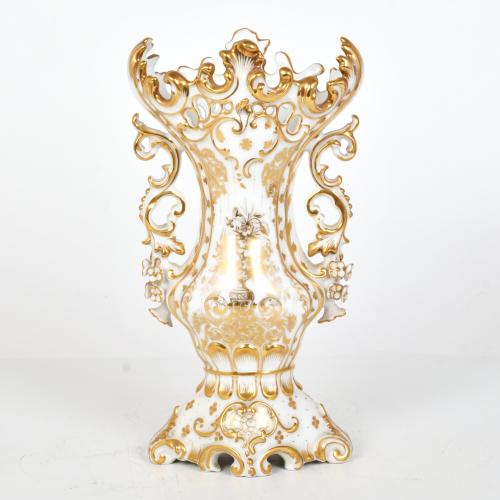 ESCUELA FRANCESA, SIGLO XX. Pareja de jarrones, estilo Loui