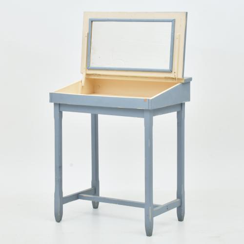 Esritorio/tocador infantil, siglo XX