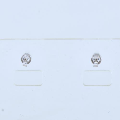 Pendientes con esmeralda y rosetón de diamantes.