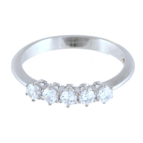 Anillo cinquillo de circonitas.