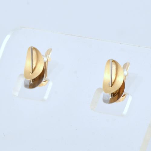 Pendientes forma minimalista.